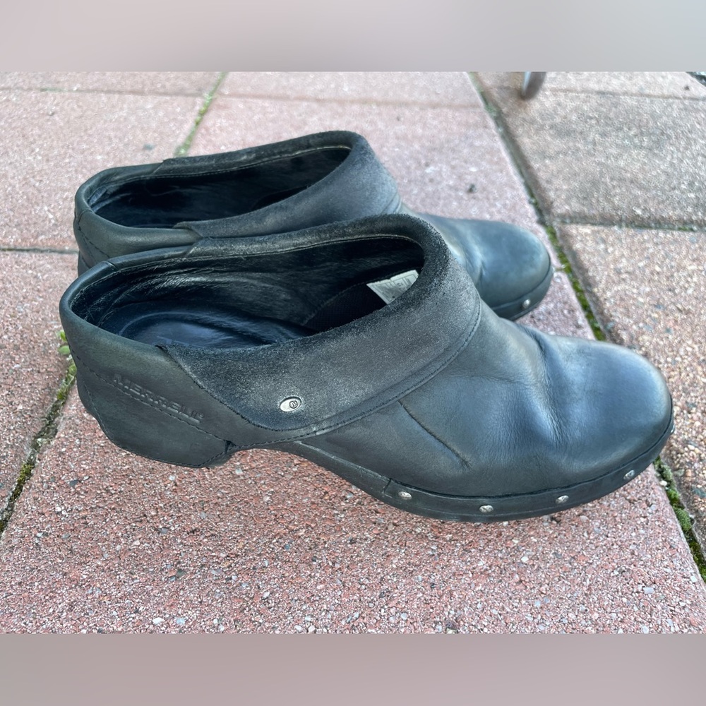 Black Leather Merrell Luxe Wrap Clogs Women’s US size 9.5